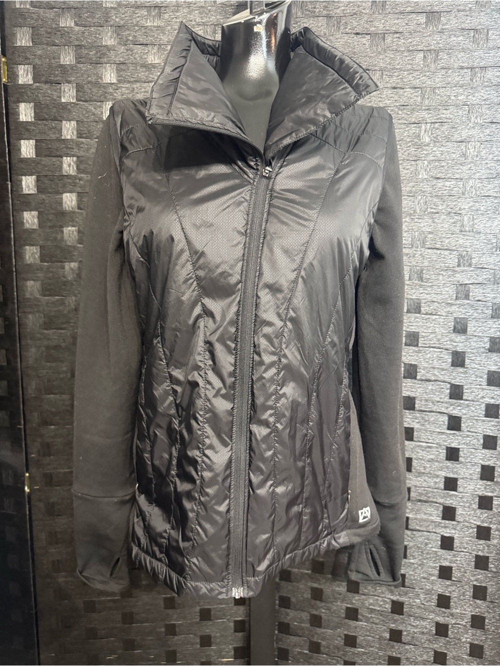 Avalanche Outdoor Sports Wear Lightweight Jacket Sz MED Black